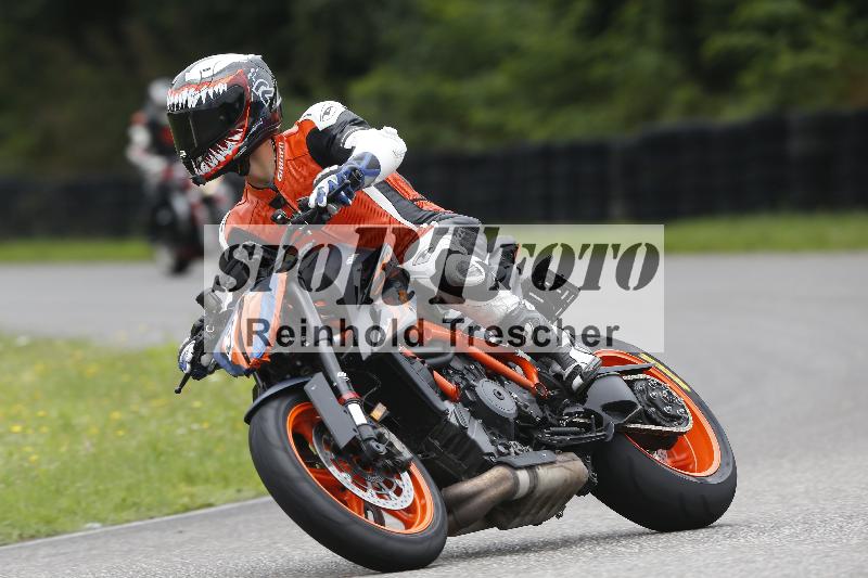 Archiv-2025/37 28.07.2025 Dunlop Ride und Test Day ADR/Einsteiger gruen/3